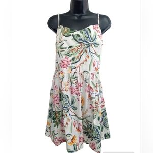 H&M Dress Size XL White Floral Sun Dress Knee Length Travel Summer New With Tags